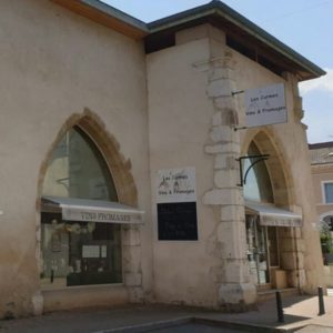 LES CARMES-Caviste Fromager-vitrine